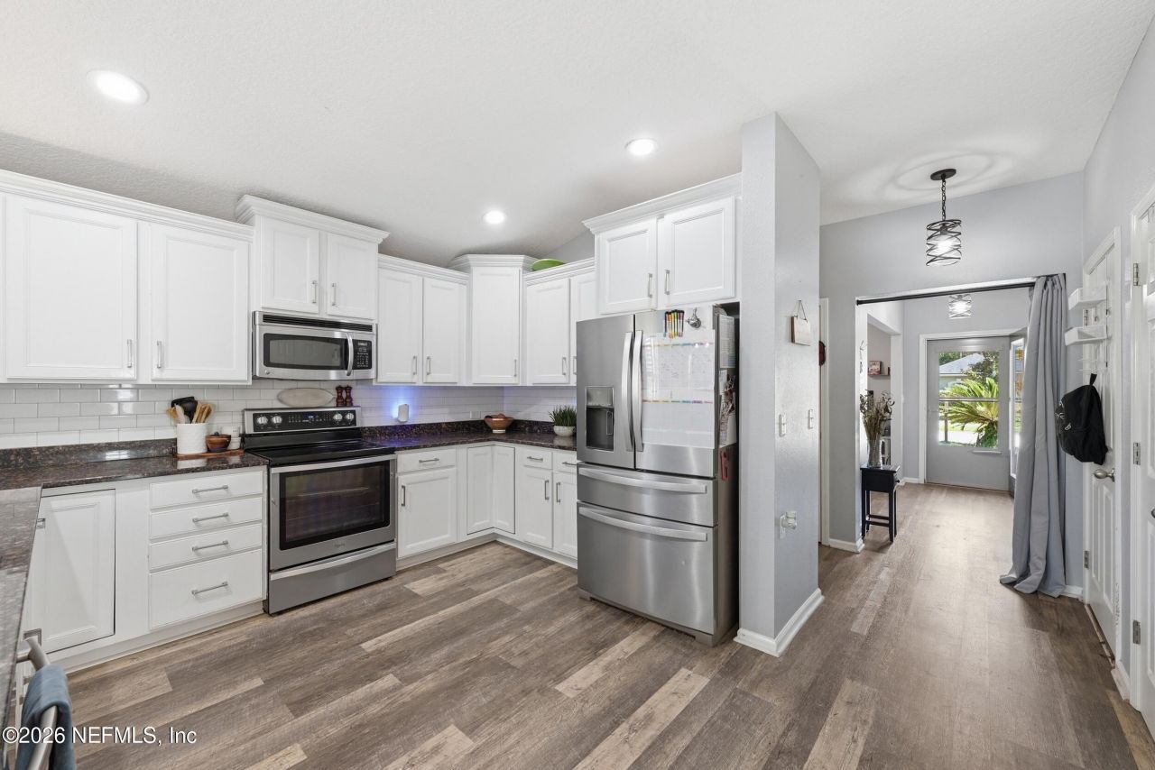 352 W New England Drive, Elkton, FL 32033 Photo