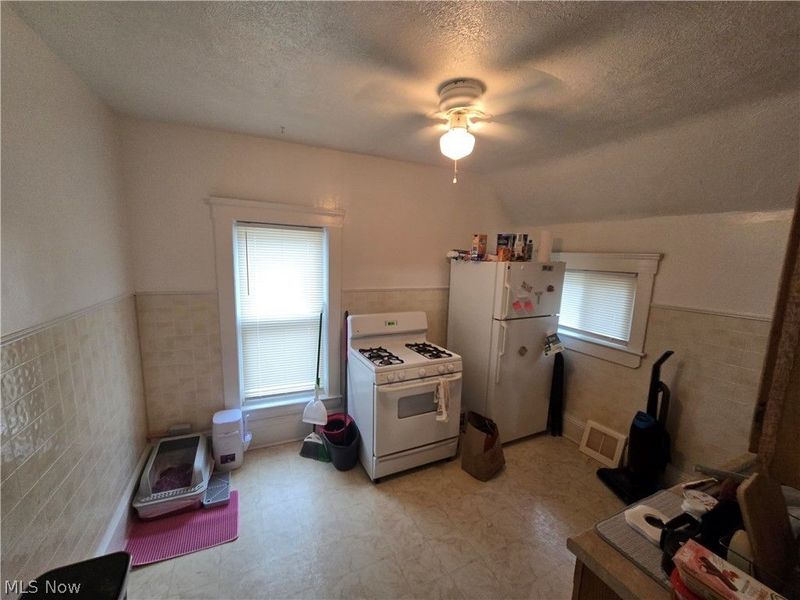 3805 Revere Court, Cleveland, OH 44109 Photo 16