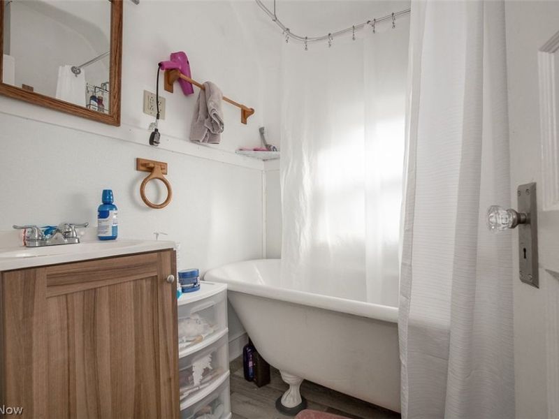 3805 Revere Court, Cleveland, OH 44109 Photo 32