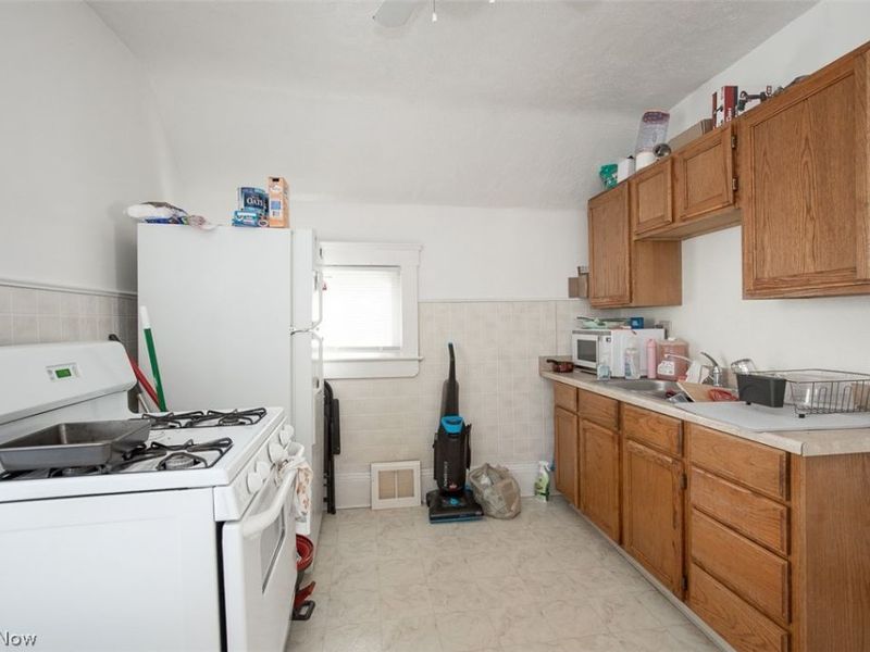 3805 Revere Court, Cleveland, OH 44109 Photo 33