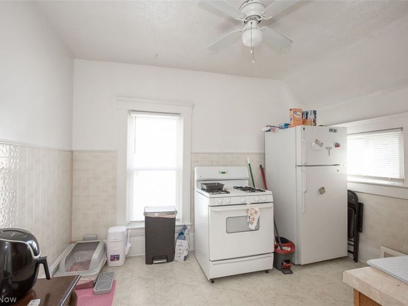 3805 Revere Court, Cleveland, OH 44109 Photo 34