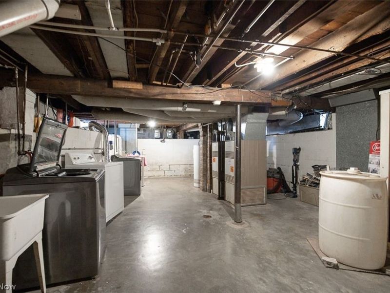 3805 Revere Court, Cleveland, OH 44109 Photo 38