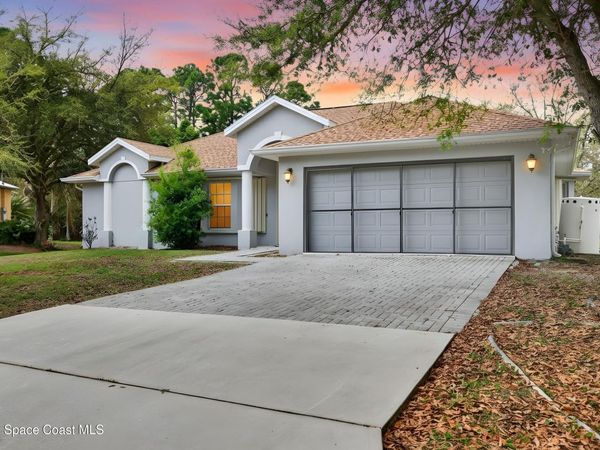 587 Dixon Road NW, Palm Bay, FL 32907