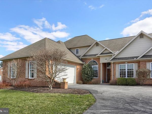 990 GRANDON WAY, MECHANICSBURG, PA 17050