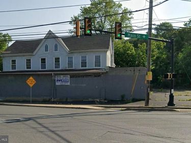 101 MAIN STREET, GREEN LANE, PA 18054