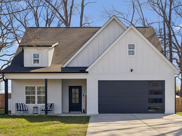 102 Oak Hill Dr, Portland, TN 37148