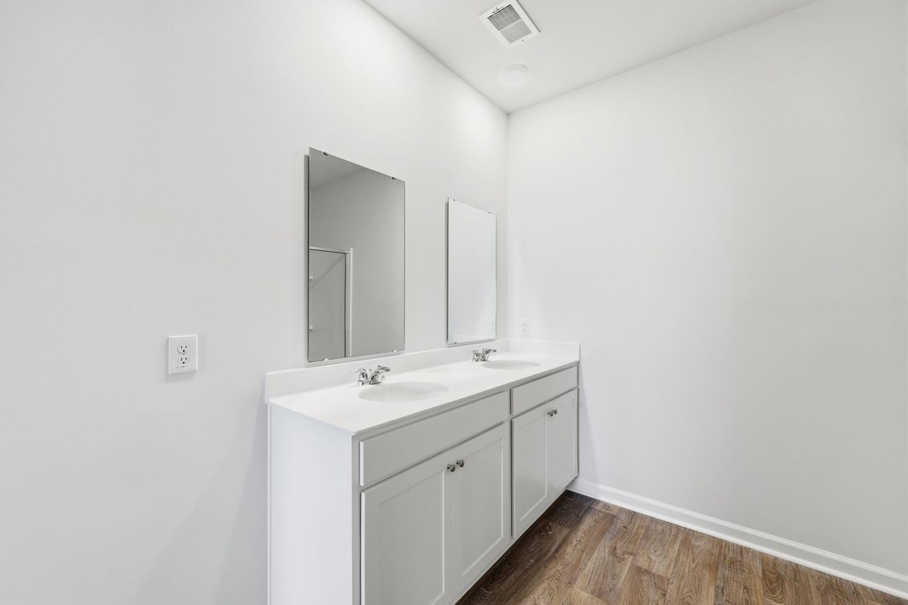 717 Ladywood Drive Photo 23