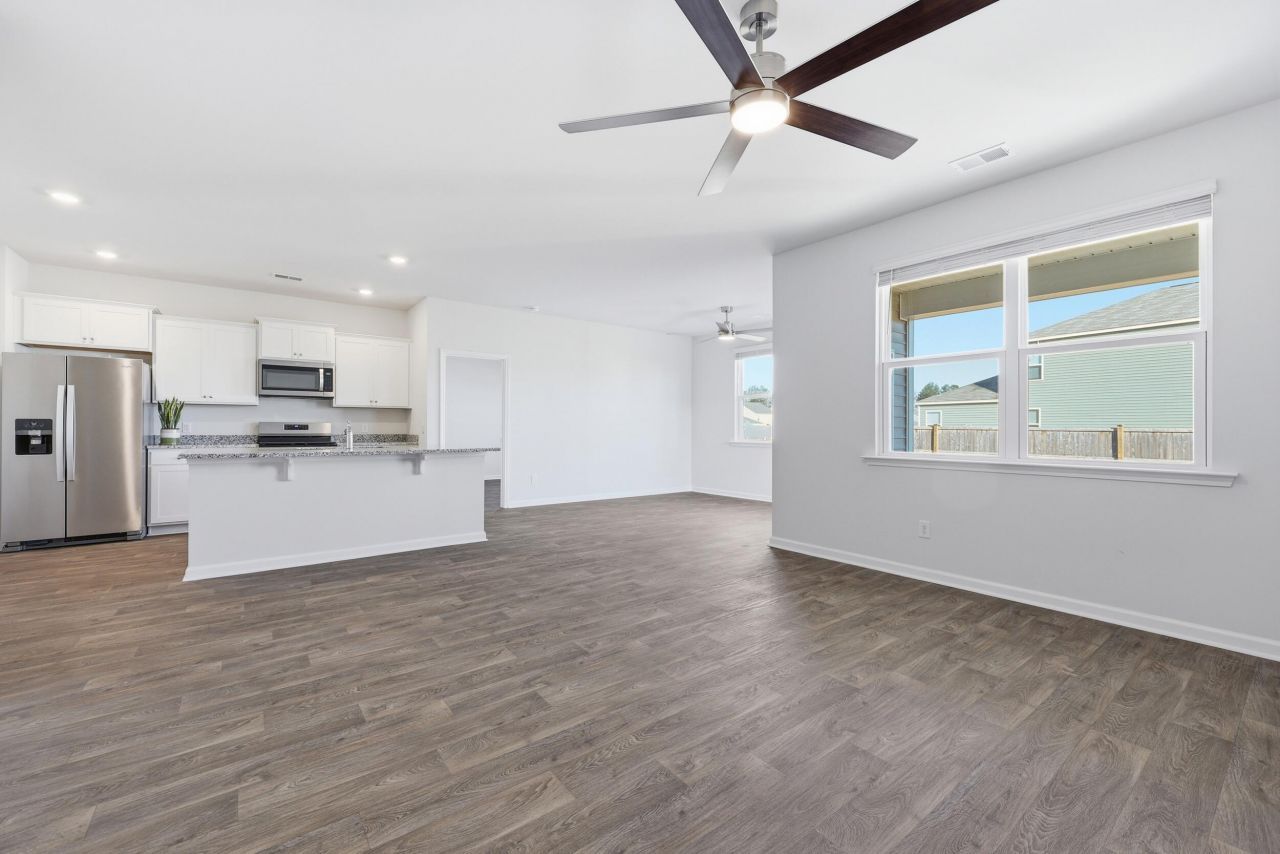 717 Ladywood Drive Photo 4