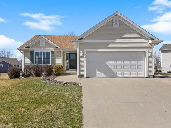 205 Brookfield Ave, North Liberty, IA 52317