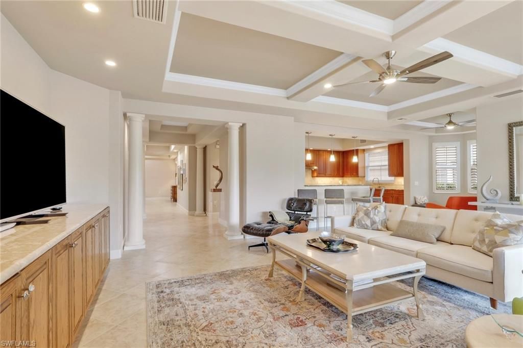 517 Avellino Isles Cir, Unit 101, Naples, FL 34119 Photo