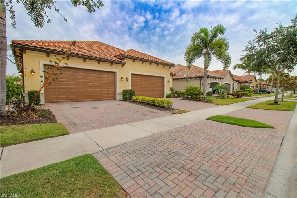9122 Isla Bella Cir , Bonita Springs, FL 34135 Photo