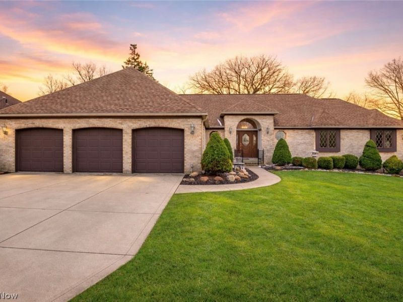 9421 Rainbow Lane, North Royalton, OH 44133 Photo 1