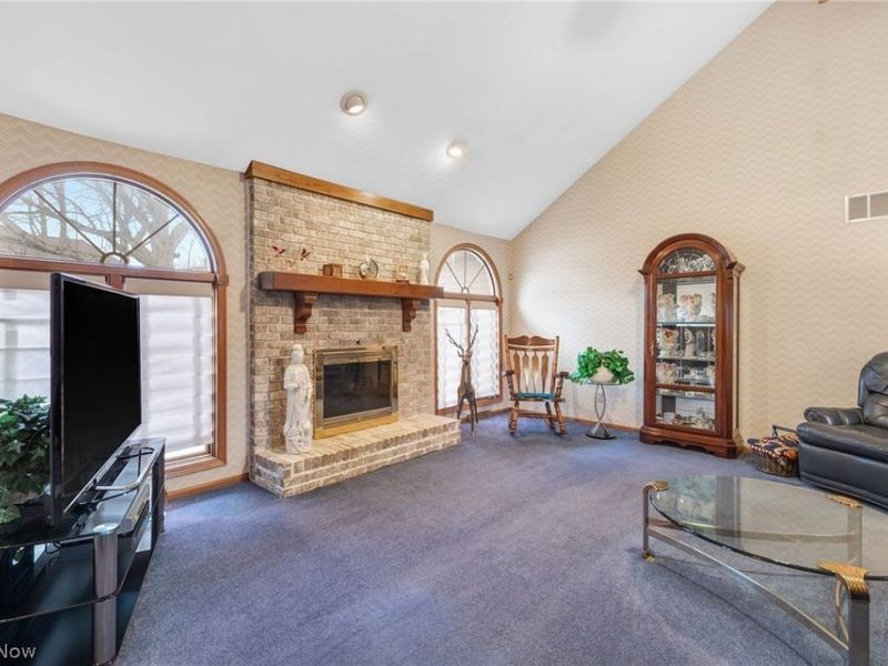 9421 Rainbow Lane, North Royalton, OH 44133 Photo 4