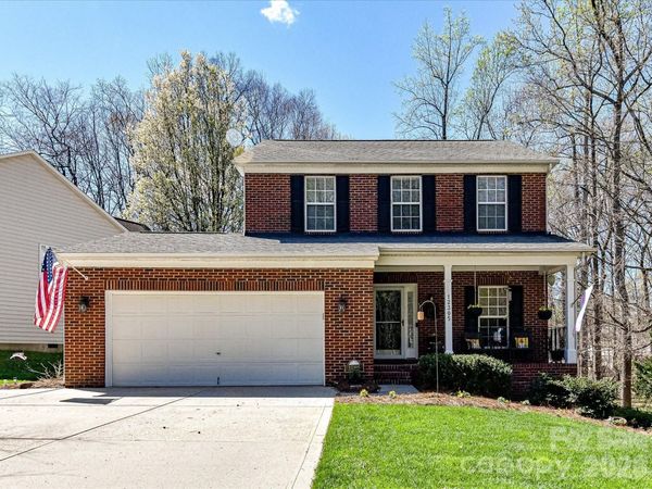12305 Chickasaw Drive, Huntersville, NC 28078