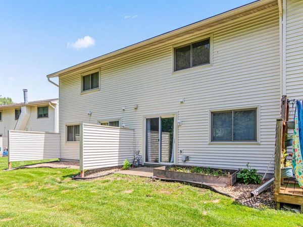 10658 Hummingbird Street NW, Coon Rapids, MN 55433