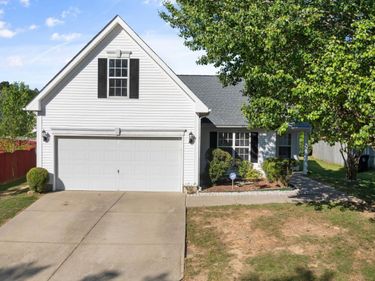 6332 Saybrooke Drive, Raleigh, NC 27604