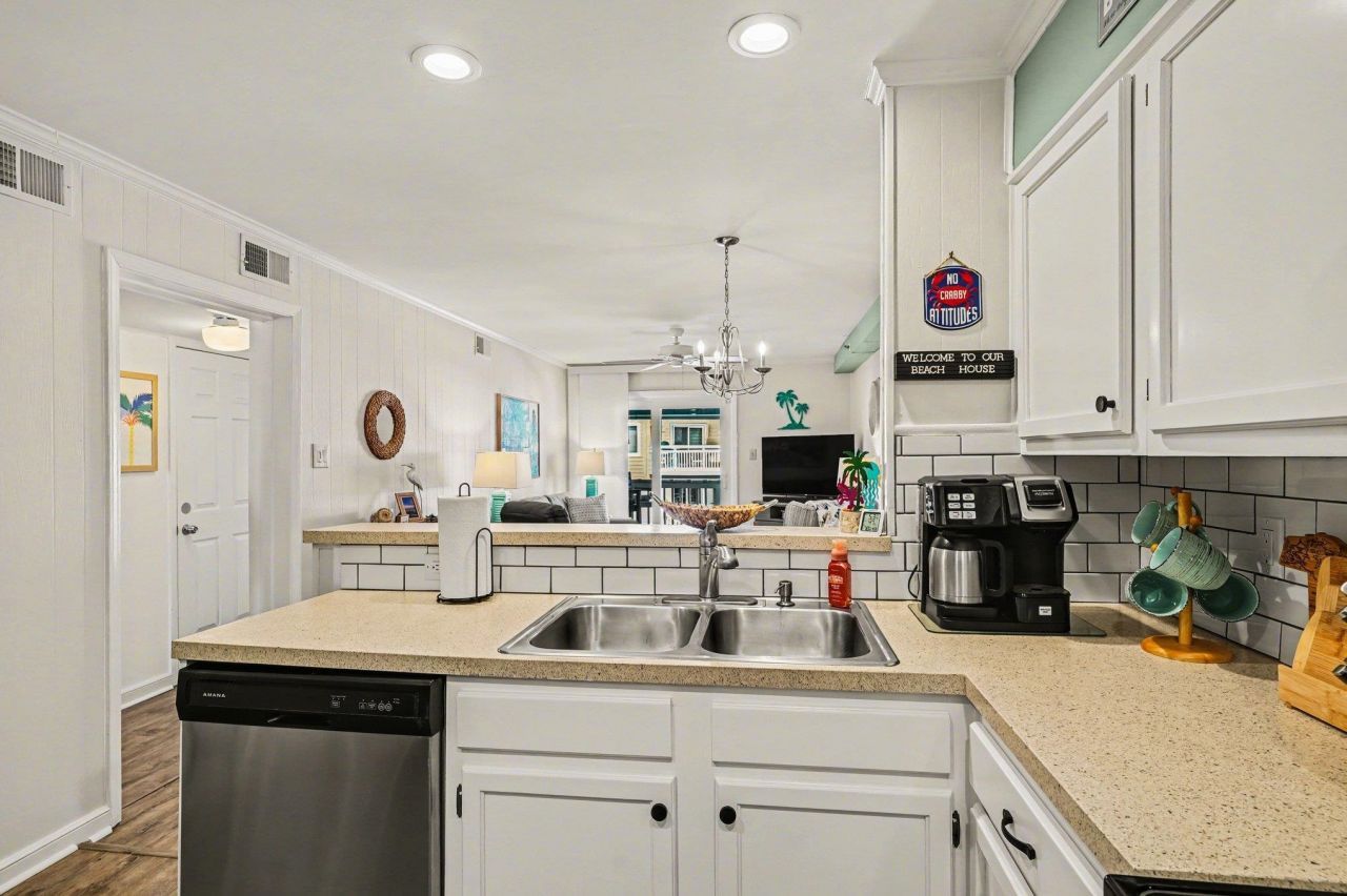 720 N Waccamaw Dr. Photo 12