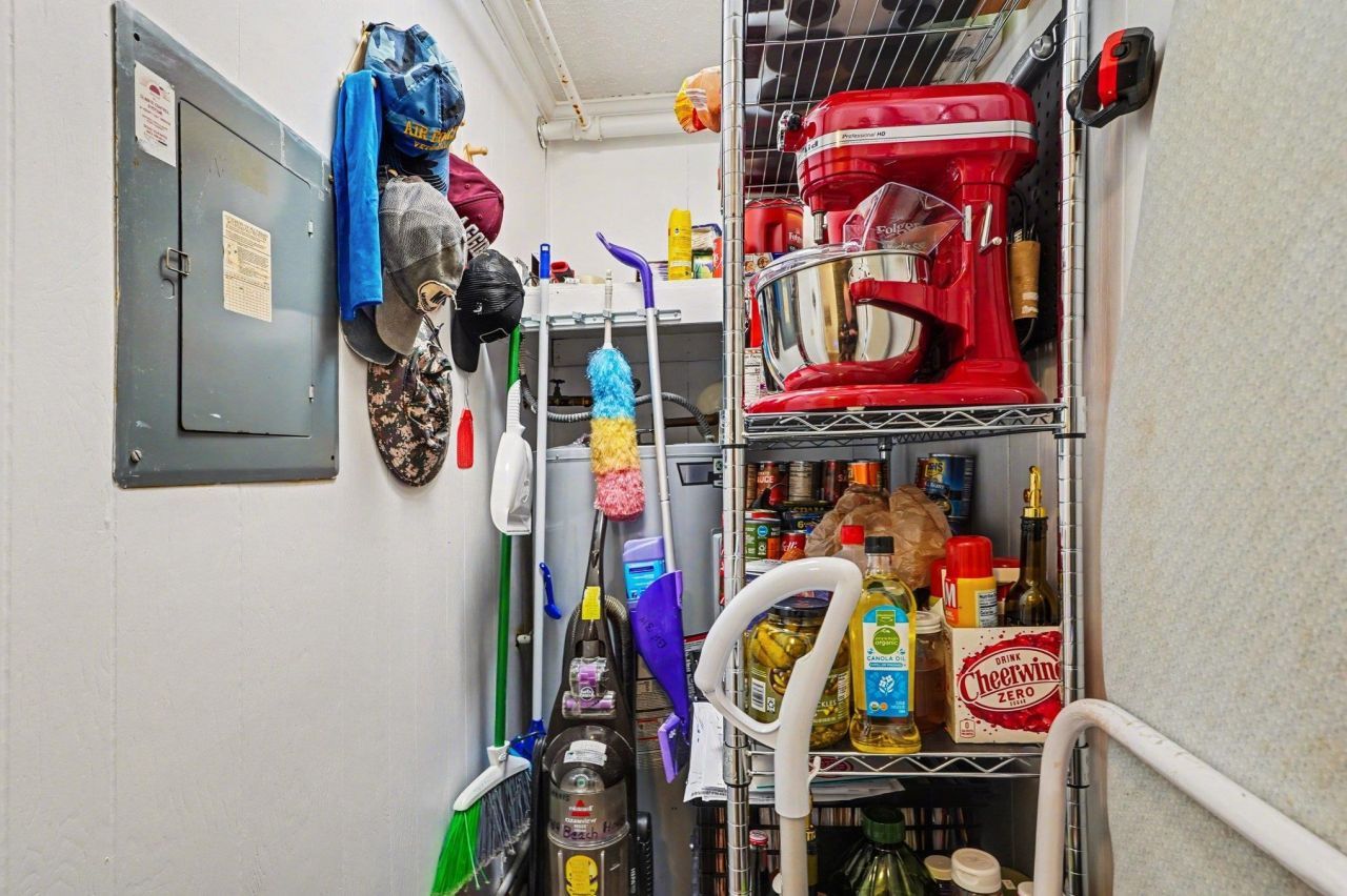 720 N Waccamaw Dr. Photo 16