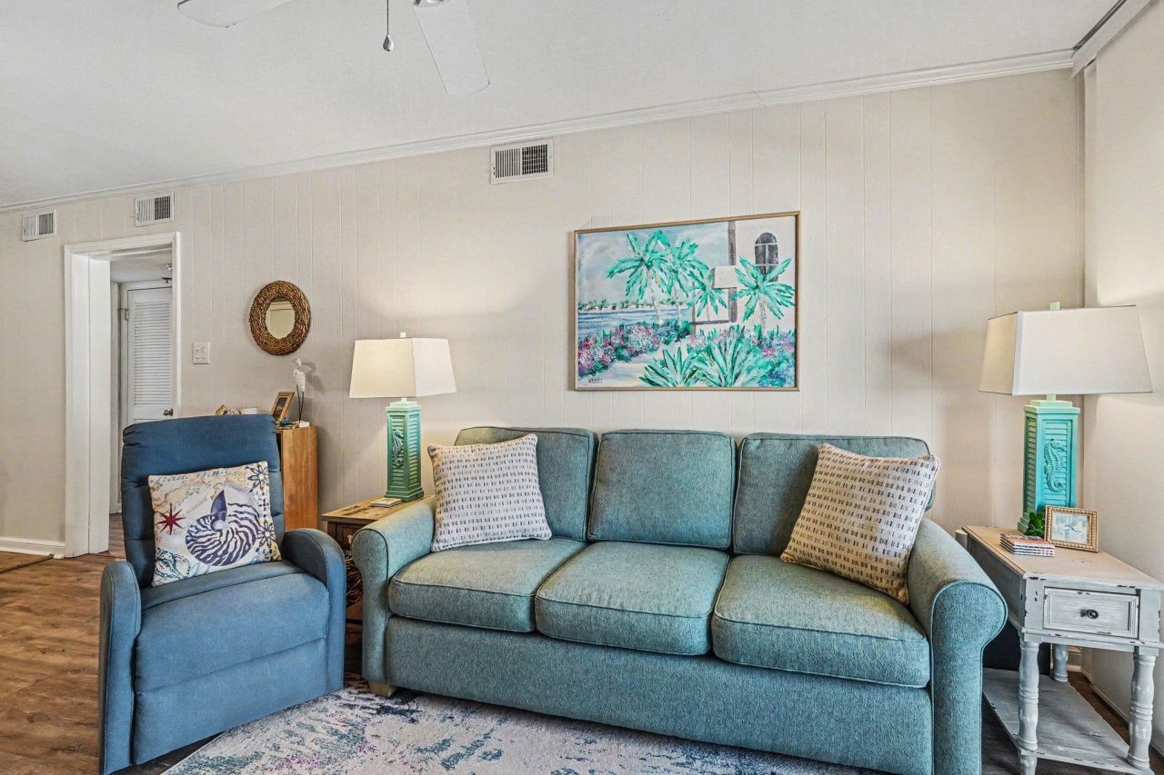 720 N Waccamaw Dr. Photo 8