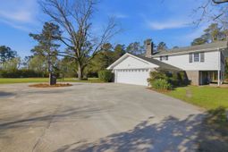 1468 Azalea Dr. photo 4