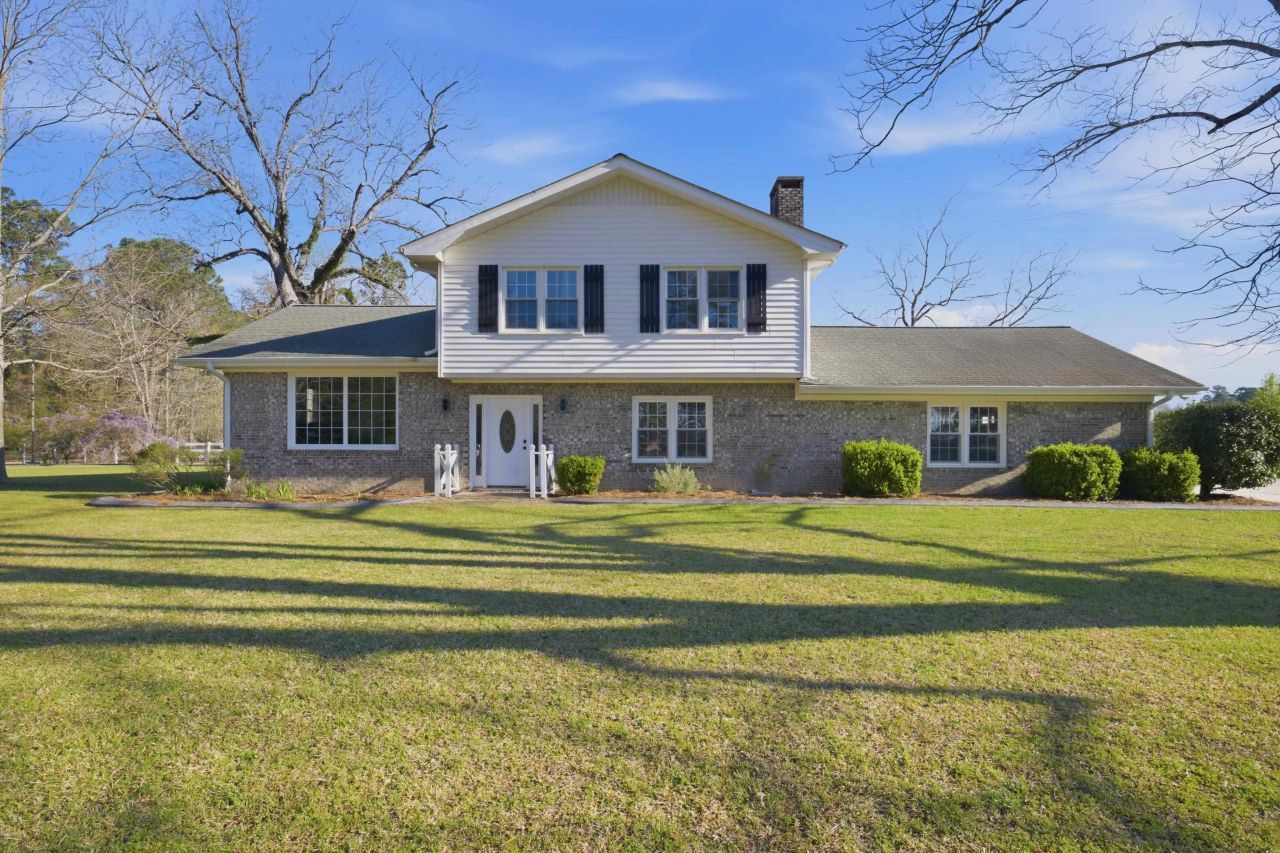 1468 Azalea Dr. Photo 8