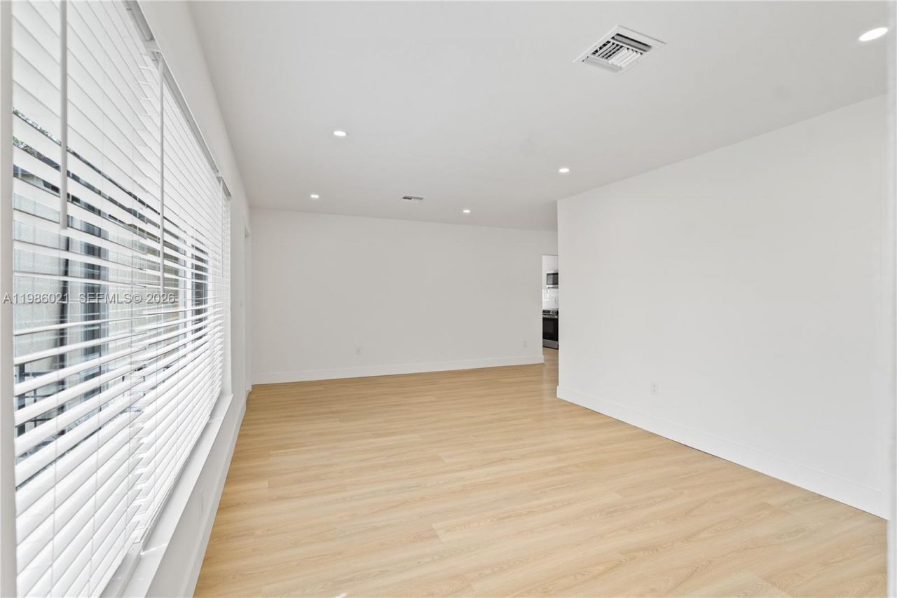 2995 NW 88th St , Miami, FL 33147 Photo