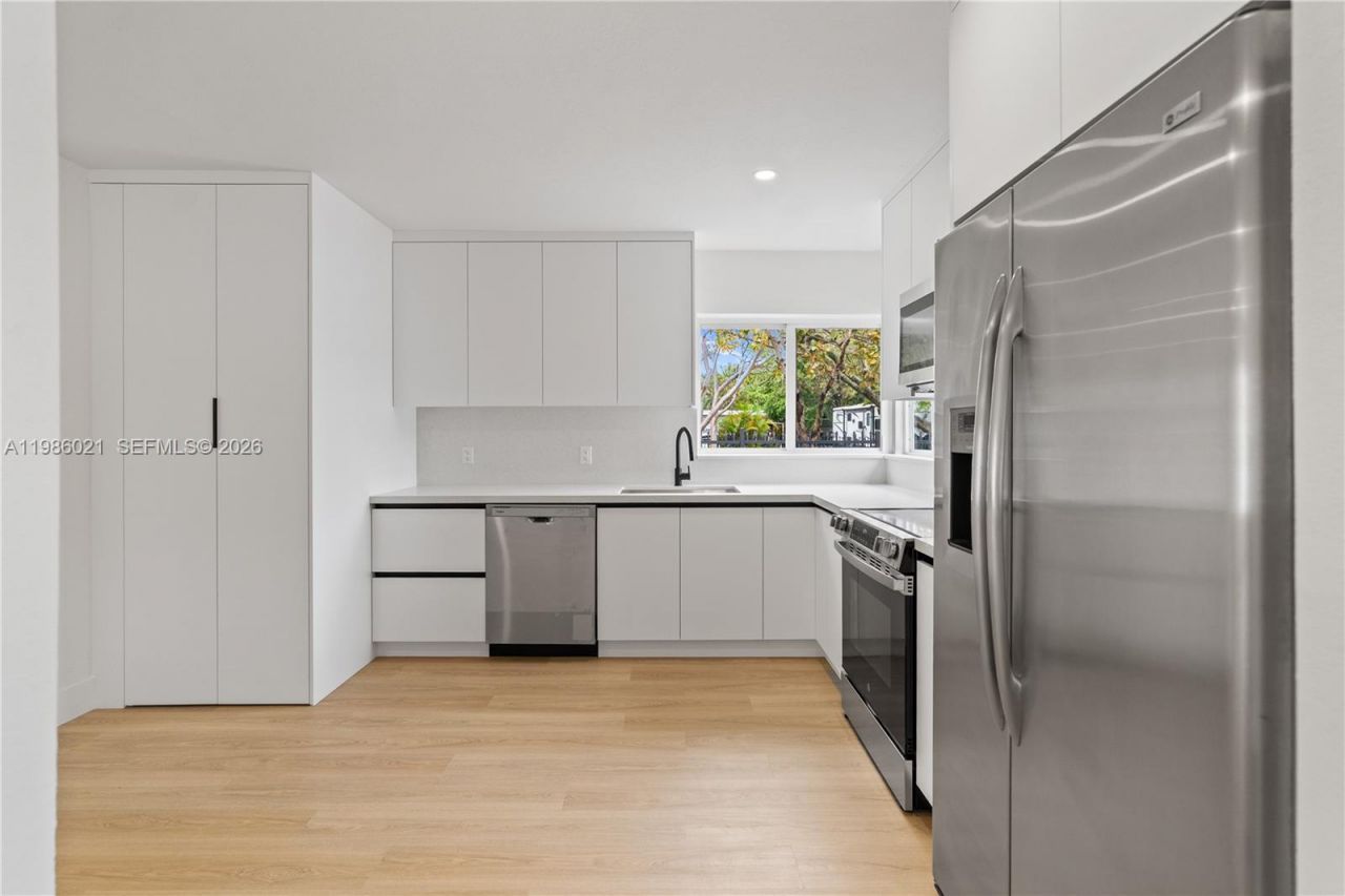 2995 NW 88th St , Miami, FL 33147 Photo