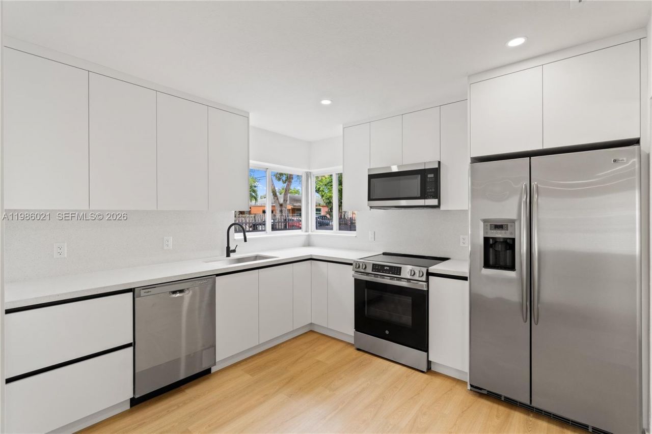 2995 NW 88th St , Miami, FL 33147 Photo