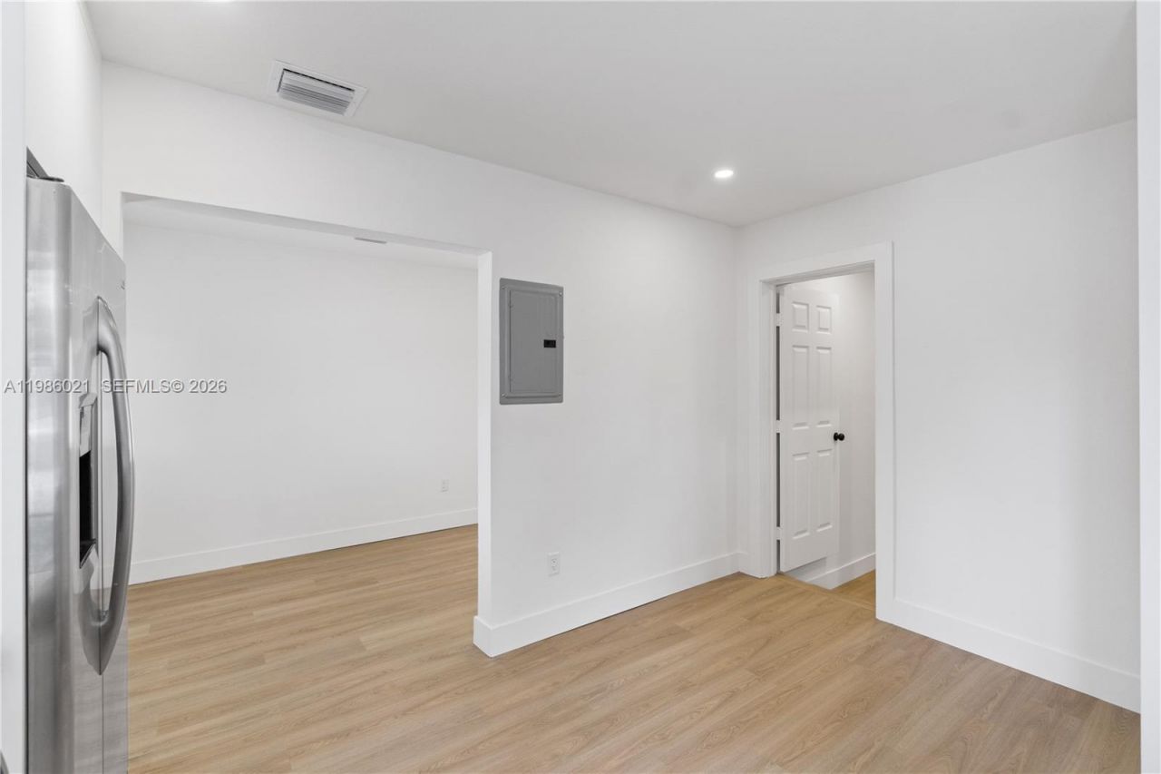 2995 NW 88th St , Miami, FL 33147 Photo