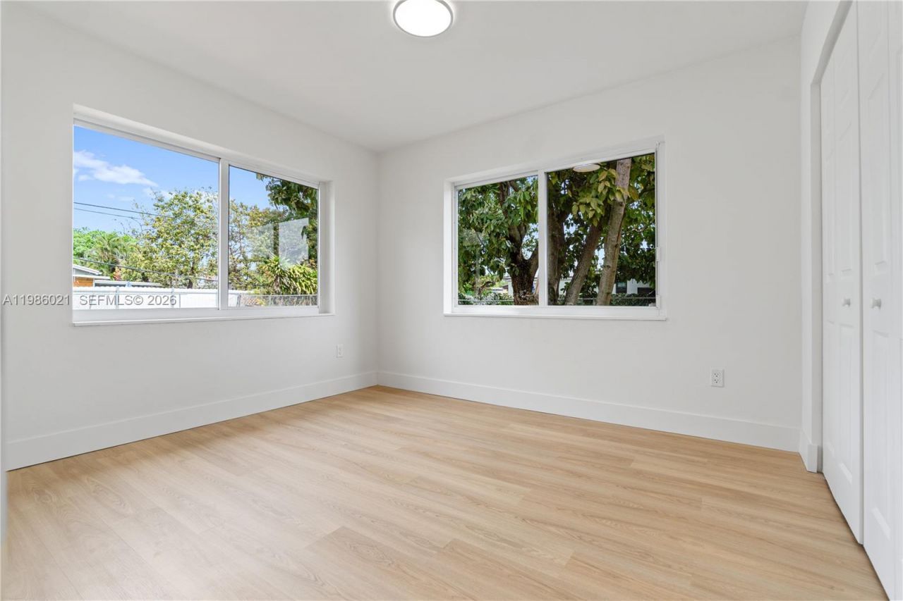 2995 NW 88th St , Miami, FL 33147 Photo