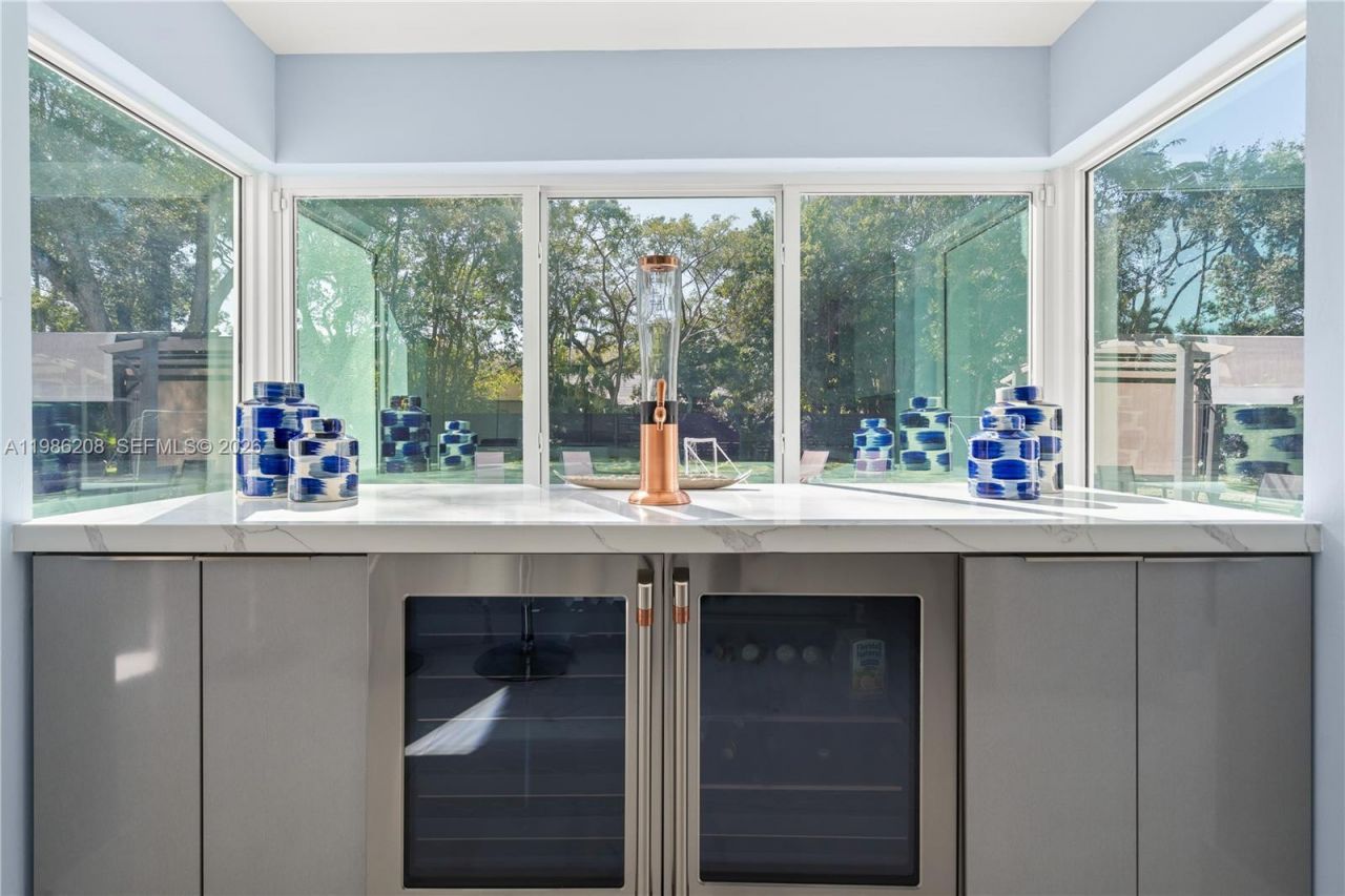 7330 SW 165th St , Palmetto Bay, FL 33157 Photo