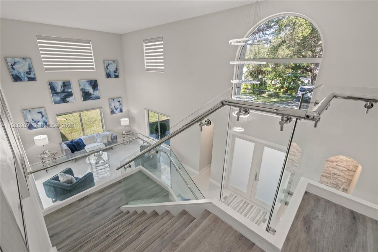 7330 SW 165th St , Palmetto Bay, FL 33157 Photo