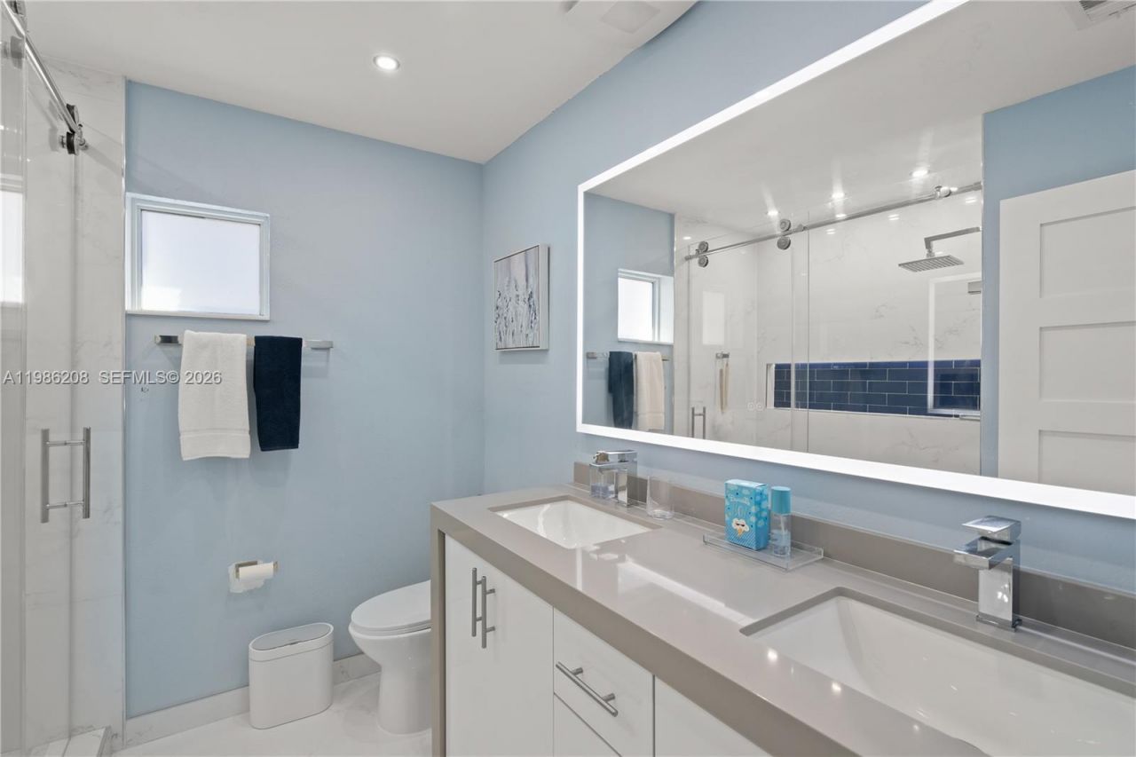 7330 SW 165th St , Palmetto Bay, FL 33157 Photo