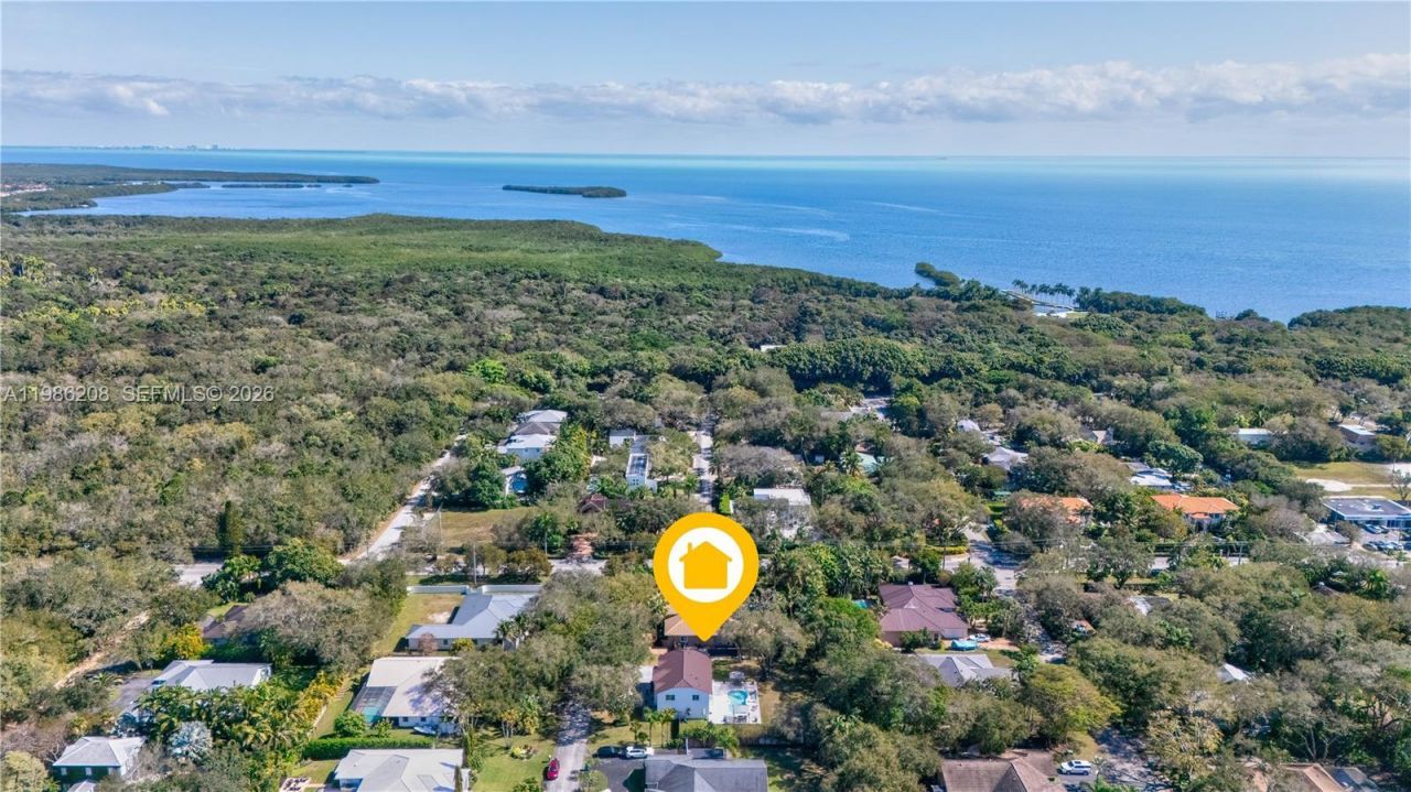 7330 SW 165th St , Palmetto Bay, FL 33157 Photo