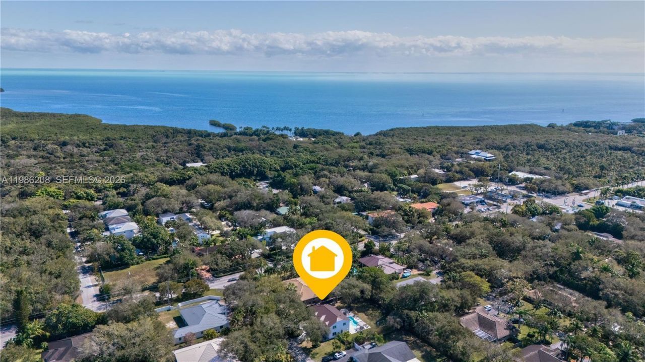 7330 SW 165th St , Palmetto Bay, FL 33157 Photo