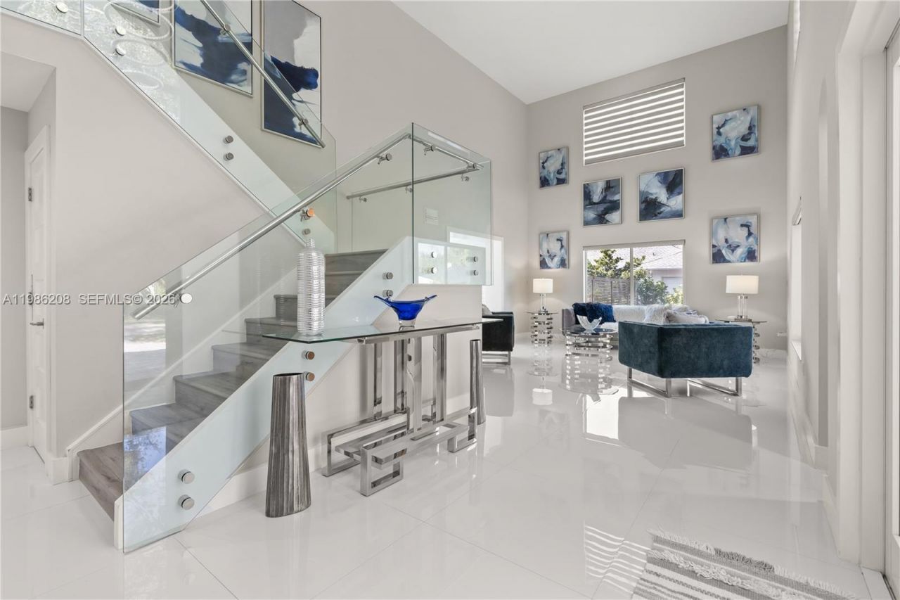 7330 SW 165th St , Palmetto Bay, FL 33157 Photo