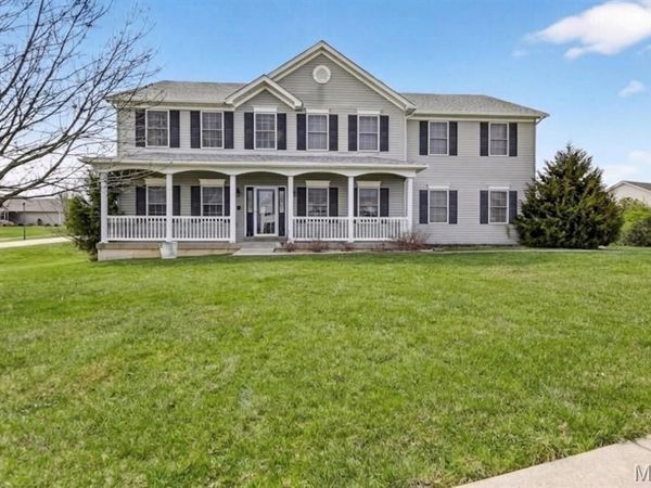 1202 Highland Circle Drive , Wentzville, MO 63385