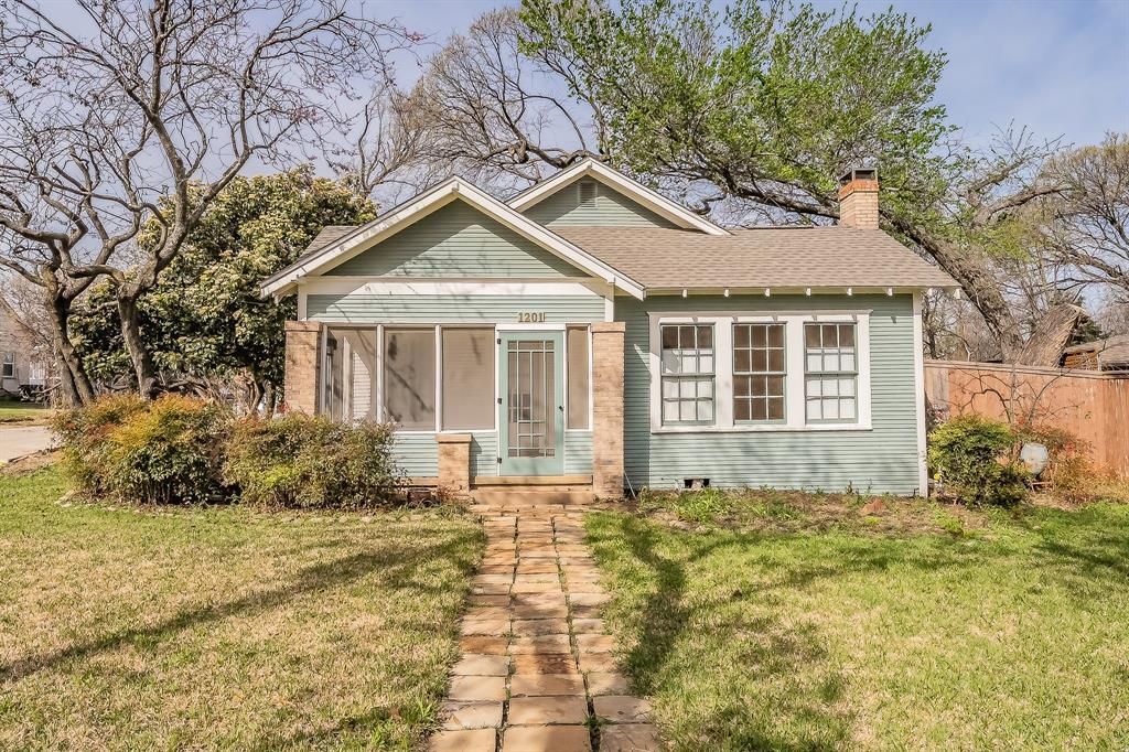 1201 Clint Street, Carrollton, TX 75006 Main Photo