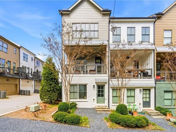 755 Dunlop Way , Atlanta, GA 30312