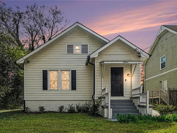1382 Elizabeth Lane , Atlanta, GA 30344