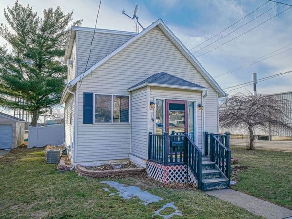 334 N 14th, Rochelle, IL 61068