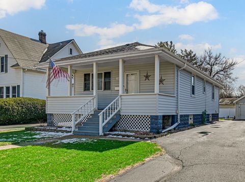 Main Photo