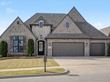 1014 W 86th Place S, Tulsa, OK 74132