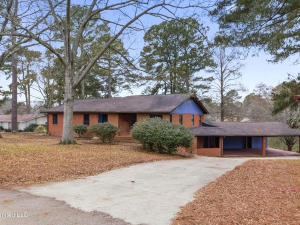 329 Arapaho Lane, Madison, MS 39110