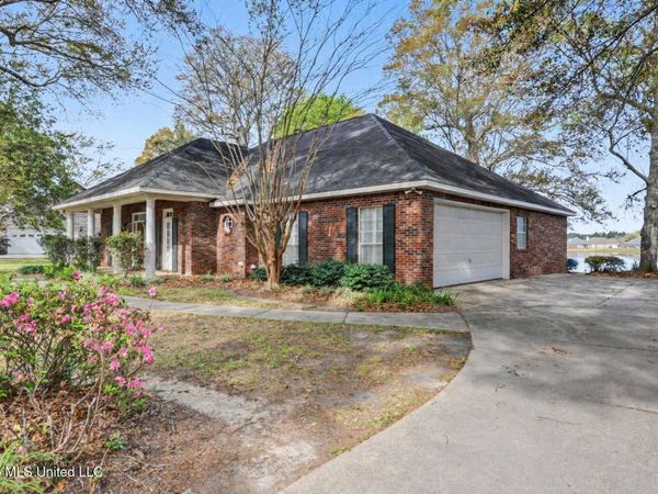 15383 Swan Lake Boulevard, Gulfport, MS 39503