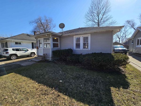 3022 Hartzer Street, South Bend, IN 46628