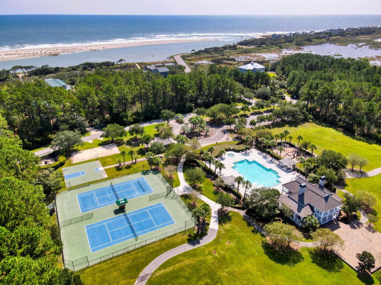 2735 Vanderbilt Blvd. Photo 10