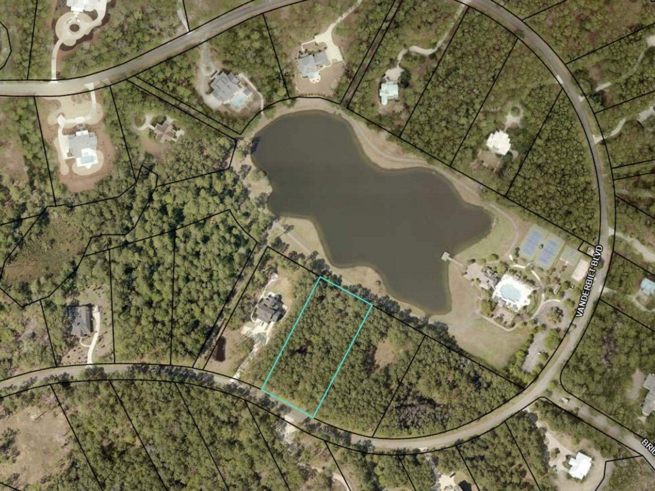 2735 Vanderbilt Blvd. Photo 8