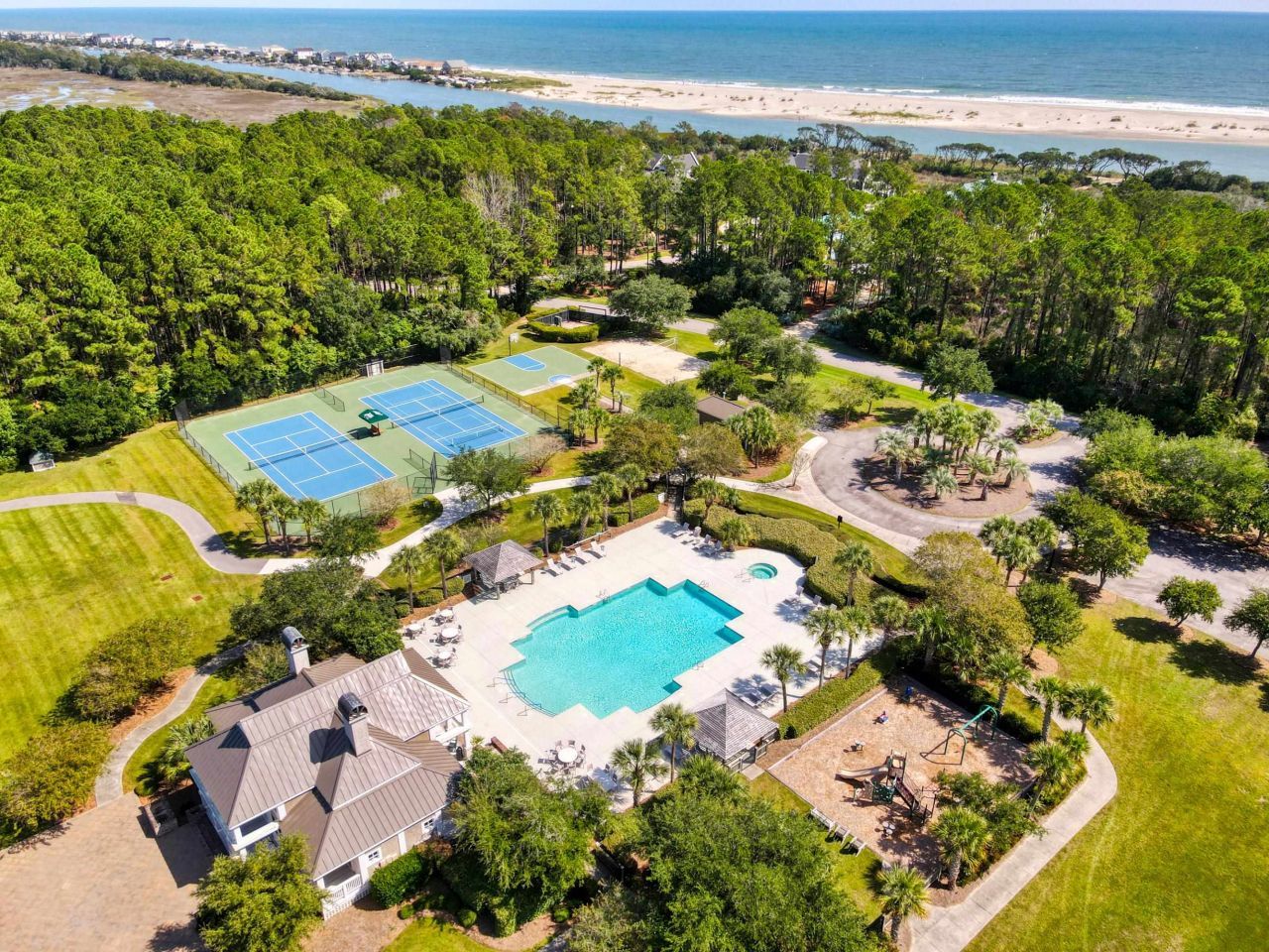 2735 Vanderbilt Blvd. Photo 9