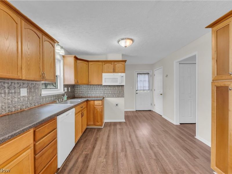 5498 Broad Boulevard, North Ridgeville, OH 44039 Photo 12